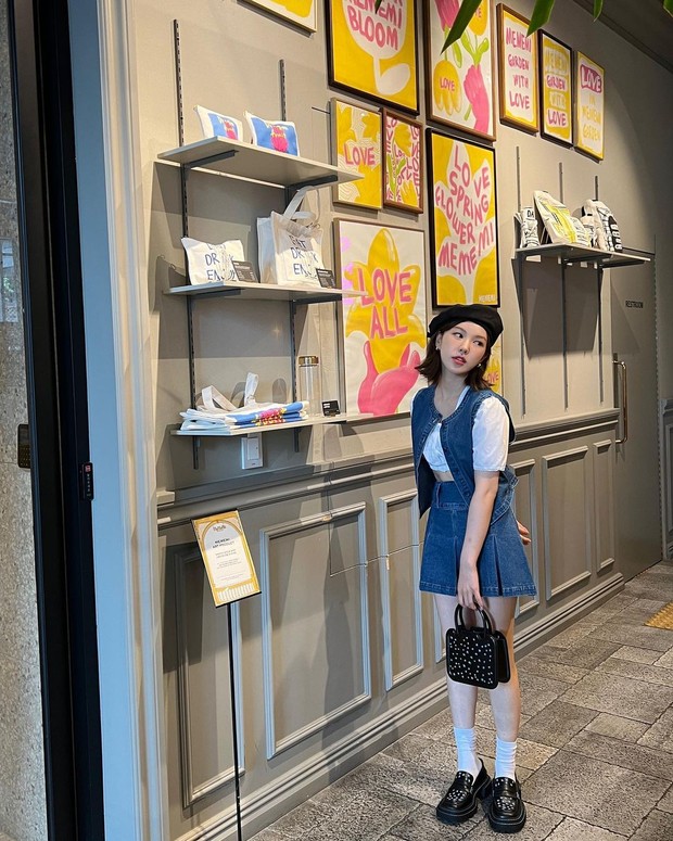 Outfit denim ala Wendy Red Velvet/Sumber: IG @todayis_wendy