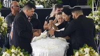 Jenazah Pele akan disemayamkan di markas Santos tersebut sebelum dimakamkan pada Selasa (3/1/2023) waktu setempat. AP Photo/Andre Penner.