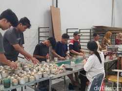 Jelang Imlek, Produsen Kue Keranjang di Tegal Kebanjiran Order