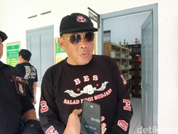 Eggi Sudjana Tantang Jokowi Buktikan Keaslian Ijazah di Sidang Bambang Tri