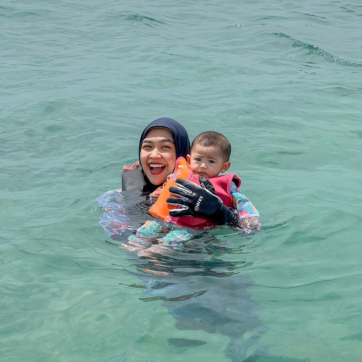Ria Ricis liburan ke Bali