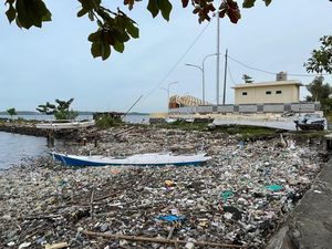 Anjungan Cempae Parepare Disoroti Penuh Sampah, DLH Turun Tangan