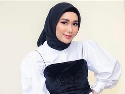 Septia Yetri Hadir di Sidang Perceraiannya dengan Putra Siregar