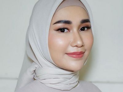 10 Foto Gaya Septia Yetri, Istri Putra Siregar yang Gugat Cerai Bos PS Store