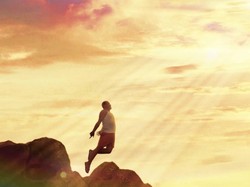 Saat Pria Desa SMS-an dengan Tuhan