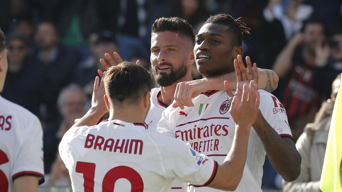 AC Milan menang tipis 2-1 atas Salernitana di laga pertama 2023. (Foto: DeFodi Images via Getty Images/DeFodi Images)