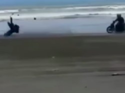 Kabupaten Sukabumi Beri Izin Balapan di Pantai Ujunggenteng?