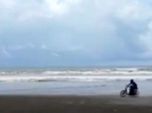 Kabupaten Sukabumi Dukung Balapan di Pantai Ujunggenteng Demi Pariwisata Kabupaten Sukabumi Dukung Balapan di Pantai Ujunggenteng Demi Pariwisata