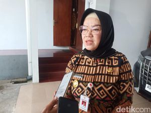 Kantornya Didatangi Pria Bawa Samurai, Bupati Sukoharjo Minta Polisi Usut Kantornya Didatangi Pria Bawa Samurai, Bupati Sukoharjo Minta Polisi Usut