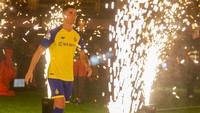 Acara dilanjutkan dengan perkenalan Cristiano Ronaldo dengan jersey Al Nassr di hadapan fans. (Foto: Getty Images/Yasser Bakhsh)