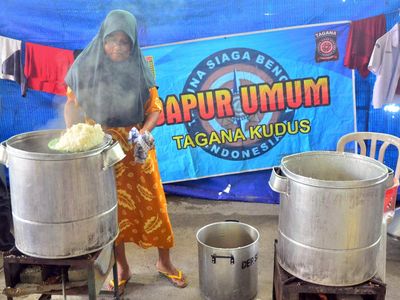 10 Dapur Umum Disiagakan untuk Korban Banjir Kudus