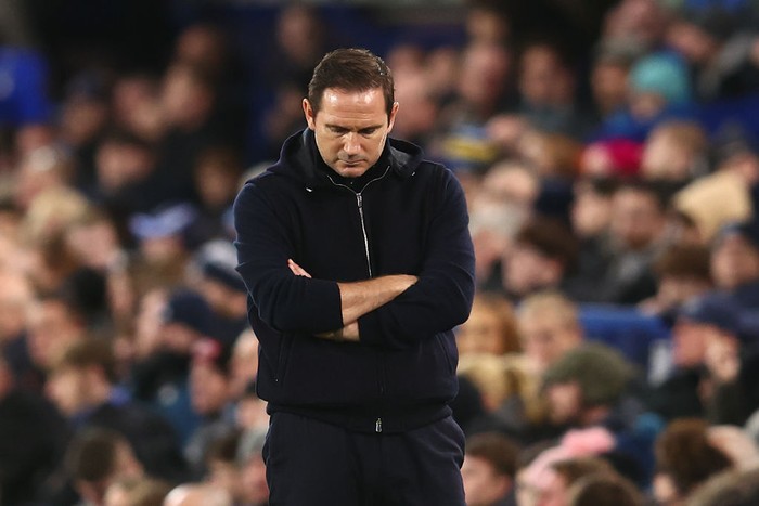 LIVERPOOL, ENGLAND - JANUARY 03: Everton manager Frank Lampard reacts during the Premier League match between Everton FC and Brighton & Hove Albion at Goodison Park on January 03, 2023 in Liverpool, England. (Photo by Chris Brunskill/Fantasista/Getty Images)