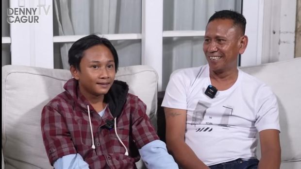 Fajar Sad Boy dan Ayah Fajar Sad Boy dan Ayah