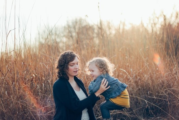 Ilustrasi parenting (Foto: Unsplash/Shelby Deeter)