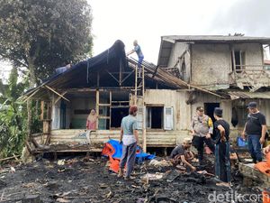 Kobong Ponpes di Sukabumi Terbakar, Santri Hilang Kitab-Pakaian Kobong Ponpes di Sukabumi Terbakar, Santri Hilang Kitab-Pakaian