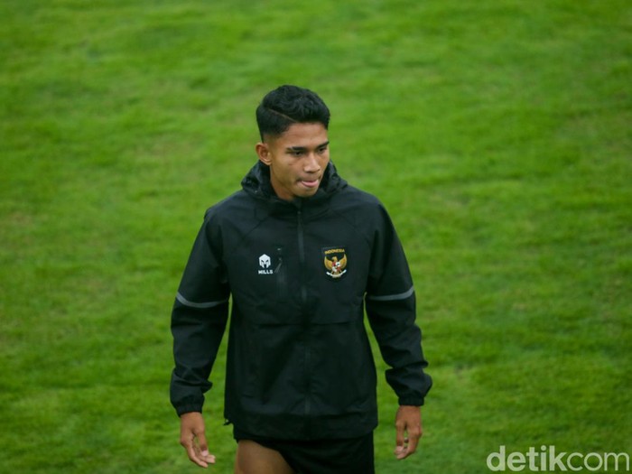 Timnas Indonesia kembali menggelar latihan keras jelang laga melawan Vietnam di babak semifinal leg I Piala AFF 2022.