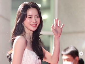 8 Foto Transformasi Lim Ji Yeon Hingga Pacaran dengan Lee Do Hyun