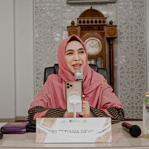 Oki Setiana Dewi/ Foto: Instagram.com/ @okisetianadewi Oki Setiana Dewi