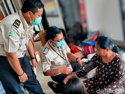 Penumpang Terlantar 13 Hari di Pelabuhan Situbondo Mulai Mengeluh Sakit