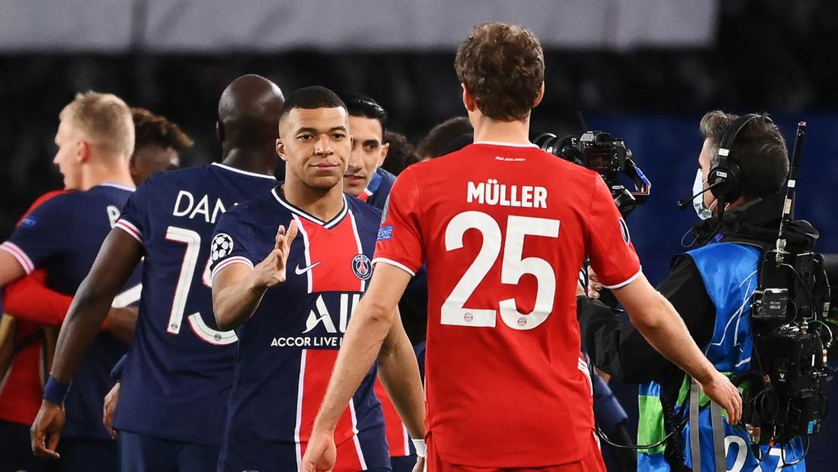 Bayern Munich akan menghadapai PSG di babak 16 besar Liga Champions 2022/2023. (Foto: AFP via Getty Images/FRANCK FIFE)