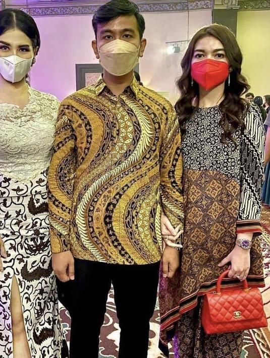 Koleksi tas mewah Selvi Ananda