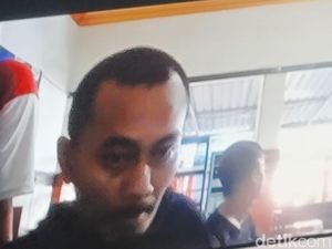 Pria di Surabaya Pukuli Temannya gegara Dendam Pernah Diludahi Saat Kecil