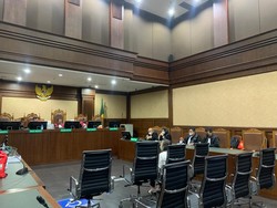 Veronika Terdakwa Kasus Suap Eks Pejabat Pajak Rp 25 M Dituntut 3 Tahun Bui