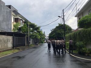 Polisi Berjaga di Rumah Sambo Jelang Hakim Cek TKP Kasus Pembunuhan Yosua