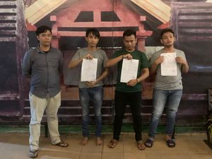 Dari Dalam Sel, 3 Tahanan di Lapas Bojonegoro Otaki Penipuan Jual Beli Truk Dari Dalam Sel, 3 Tahanan di Lapas Bojonegoro Otaki Penipuan Jual Beli Truk