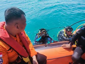 Tim SAR Temukan Bangkai Kapal Tenggelam di Sorong, 1 Kru Masih Dicari