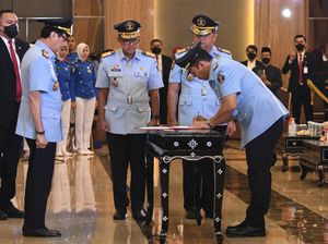 Pinta Menkumham buat Silmy Karim yang Baru Dilantik Jadi Dirjen Imigrasi