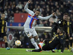 Barcelona kok Bisa Kesulitan Lawan Tim Divisi Tiga?