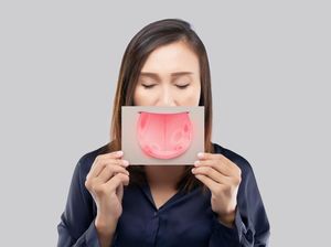 8 Cara Menghilangkan Sariawan dengan Alami dan Cepat