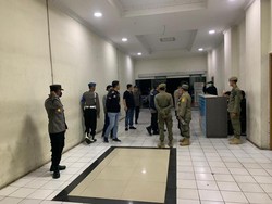 Satpol PP Bekasi Gerebek 2 Pasangan yang Pacaran di Apartemen