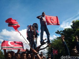10 Tahun Disahkan, Anggota DPRA Pertanyakan Nasib Bendera Aceh 10 Tahun Disahkan, Anggota DPRA Pertanyakan Nasib Bendera Aceh