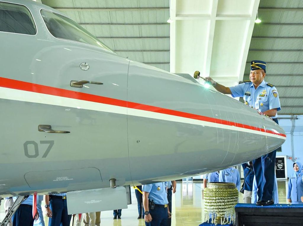 Resmi Perkuat Lanud Halim, Ini Penampakan Jet Falcon 7X dan 8X untuk VVIP Resmi Perkuat Lanud Halim, Ini Penampakan Jet Falcon 7X dan 8X untuk VVIP