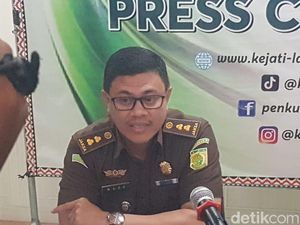 Oknum Pejabat Kejari Pringsewu Diperiksa Terkait Penangan Kasus Tipidsus Oknum Pejabat Kejari Pringsewu Diperiksa Terkait Penangan Kasus Tipidsus