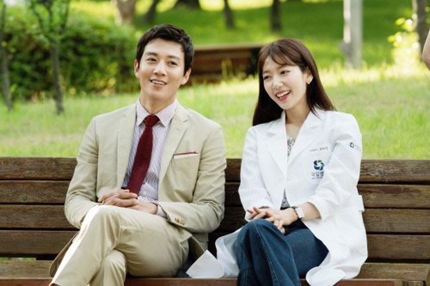 Kim Rae Won di drama Doctors/ Foto: hancinema.net Kim Rae Won di drama Doctors/ Foto: hancinema.net