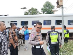 Pemotor Probolinggo Tewas Tertabrak KA, Korban dan Motor Terlempar 20 Meter