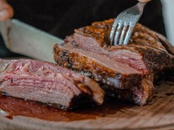 Purin Adalah: Kadar Normal dan Makanan Dengan Kandungannya yang Tinggi