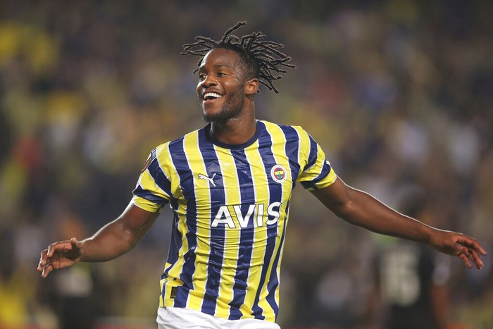 Fenerbahces Michy Batshuayi celebrates after scoring the opening goal during the Europa League Group B soccer match between Fenerbahce and AEK at Sukru Saracoglu stadium in Istanbul, Turkey, Thursday, Oct. 6, 2022. (AP Photo)