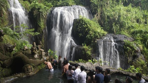 Melihat Lebih Dekat Wisata Religi Taman Beji Griya di Bali
