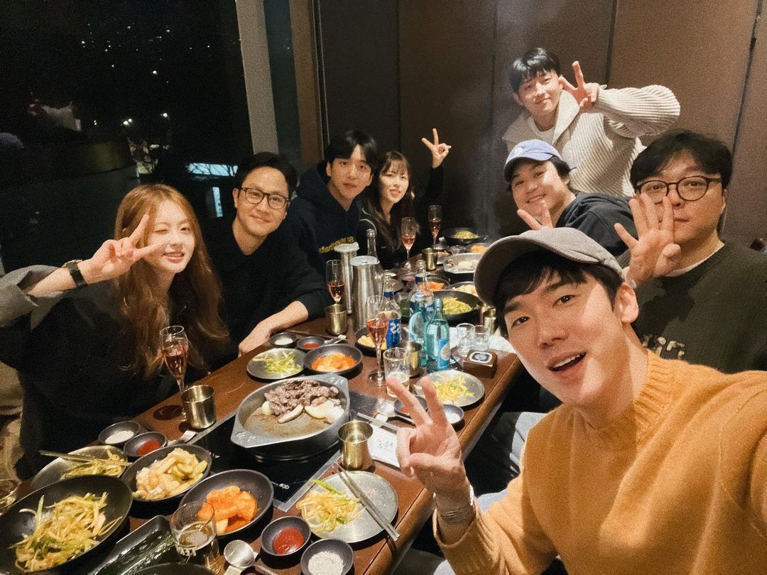 Para pemain rayakan 10 tahun Reply 1994