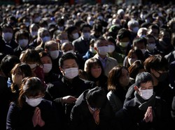 Jepang Pertimbangkan Status COVID-19 Seperti Flu Biasa