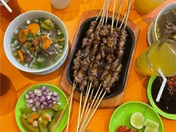 Empuk Juicy! Lezatnya Sate Kambing Muda ala Sate Ghonam di Purwakarta