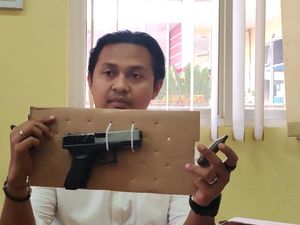 Guru Adu Jotos hingga Acungkan Airsoft Gun di Lebak Jadi Tersangka Guru Adu Jotos hingga Acungkan Airsoft Gun di Lebak Jadi Tersangka