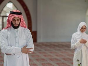 Bacaan Niat Sholat Maghrib, Lengkap dengan Rukun dan Tata Caranya Bacaan Niat Sholat Maghrib, Lengkap dengan Rukun dan Tata Caranya