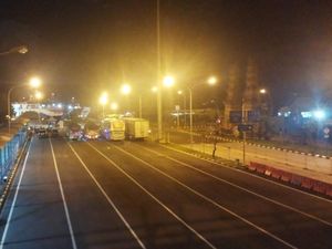 Angin Kencang dan Gelombang Tinggi, Pelabuhan Gilimanuk Ditutup Angin Kencang dan Gelombang Tinggi, Pelabuhan Gilimanuk Ditutup