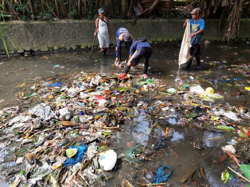 Wagub Rohmi Sebut Pencemaran Mikroplastik di Sungai NTB Pekerjaan Berat