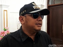 Viral Video Wali Kota Tegal Asyik Joget Bareng Biduan